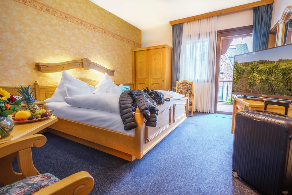 Altkoelnischer Hof Бахарах Экстерьер фото